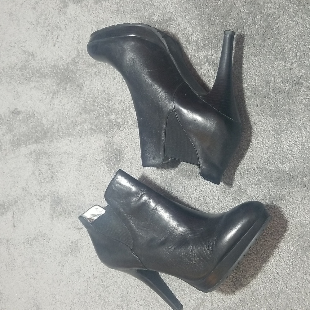Jessica Simpson bootie size 9.5